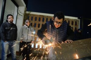 Con amplía participación, se desarrolla el curso de Herrería